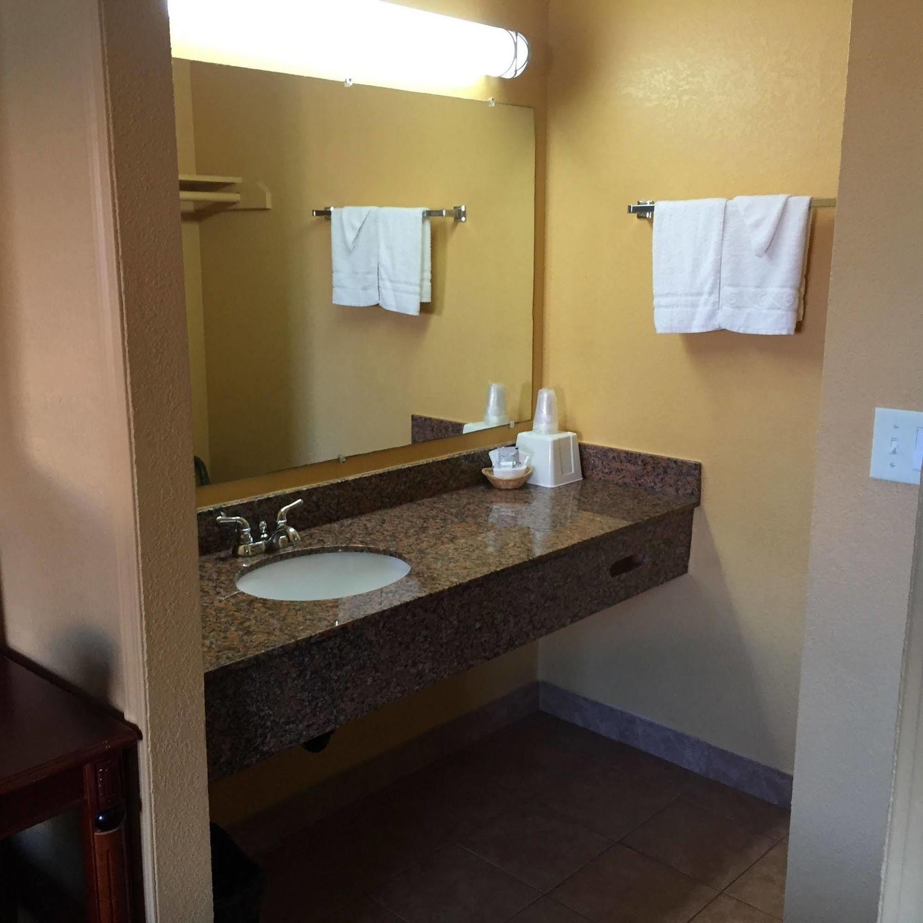 National City Motel Bagian luar foto